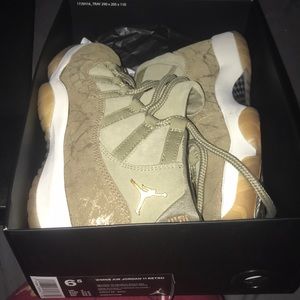 Air Jordan’s retro 11s